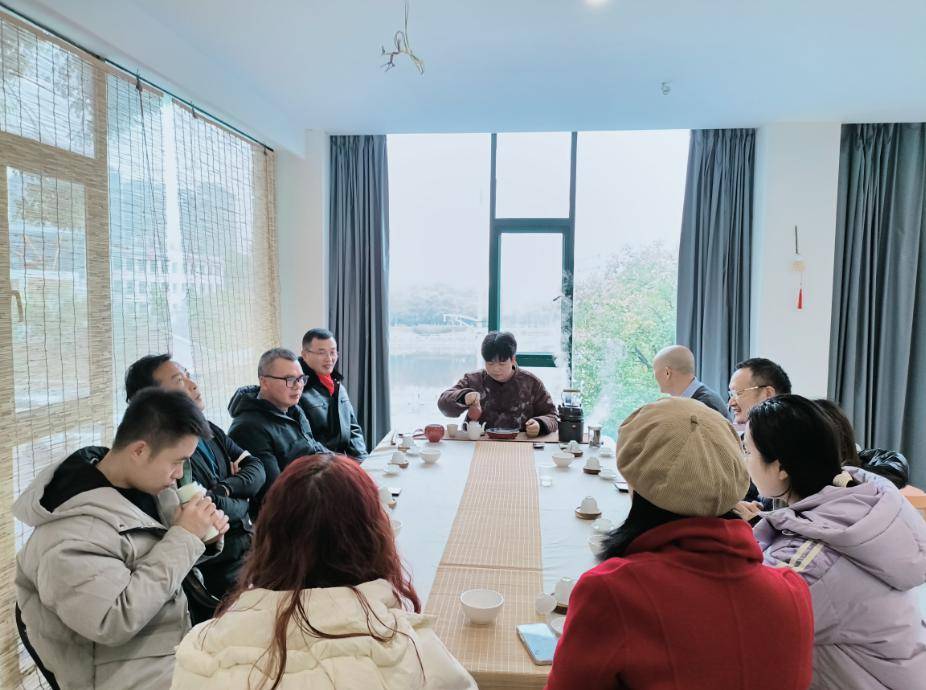 新余市茶文化协会 以茶会友静心品茗(图1)