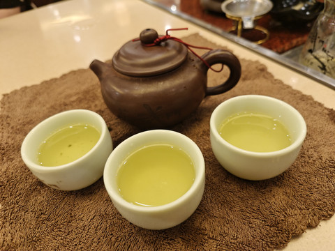 E星体育官网“余姚葡萄”“瀑布仙茗茶叶”上榜省名优“土特E星体育官方网站产”百品榜